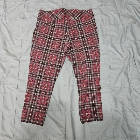 Torrid women's pink black and grey plaid pants - Picture 10 of 11